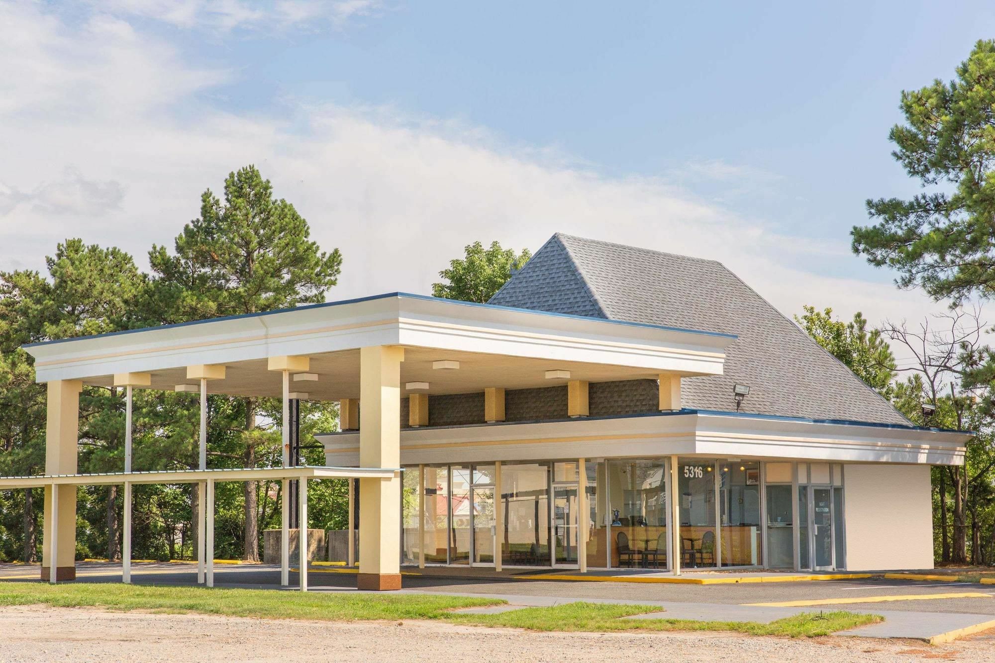 Garden Inn Fredricksburg South Fredericksburg Exterior foto